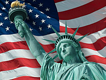 Спрос на авиабилеты в США упал в 1,5 раза