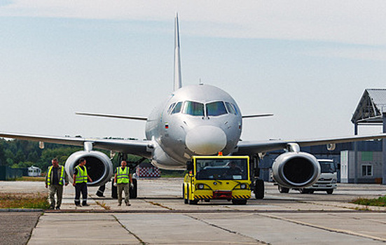Импортозамещенный "Суперджет-100" прошел испытания в воздухе