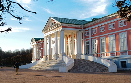 Лучшие усадьбы Москвы: самые красивые дворцы, музеи и парки столицы, которые стоит посетить