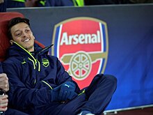 Американец решил выкупить долю Усманова в «Арсенале»