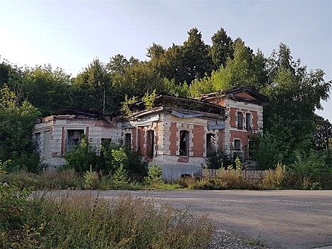 Нестоличная усадьба рода фон Дервизов