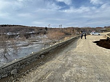 На Сахалине из-за подтопления талыми водами обвалилась часть дороги