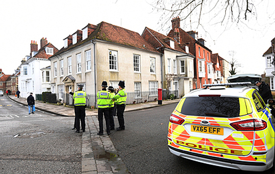 Британия вспомнила о Скрипалях и ввела санкции