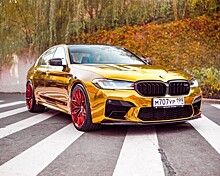Автоблогер Давидыч продал золотую BMW. На рынке они стоят дороже 10 млн рублей