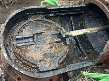 Ремонт водовода в Орске: сотрудники РВК демонтировали сломанную деталь