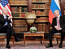 Путин обменялся шуткой с Байденом