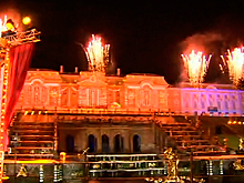 Осенний праздник фонтанов в Петергофе прошел в жанре веселого театрального представления