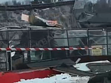 Здание супермаркета рухнуло под тяжестью снега в подмосковной Бабаихе