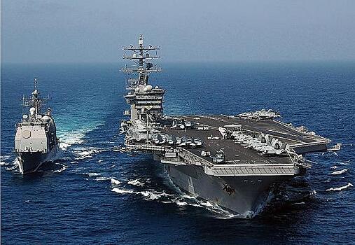 Палубная авиация ВМС США авианосца Dwight Eisenhower начала боевые вылеты на Сирию и Ирак