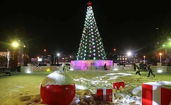 Новый год массово отпразднуют на фоне эпидемии в Новосибирске