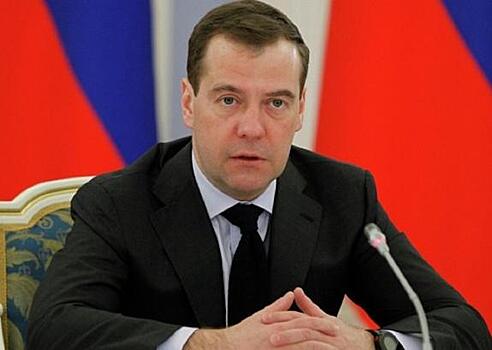 Медведев пообещал вывести РФ в топ-5 крупнейших экономик мира