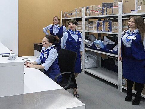 Россиянам напомнили о бесплатной отправке посылок военнослужащим в зону СВО