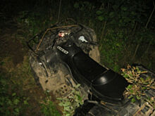 В Ярославской области мужчина на квадроцикле погиб в овраге