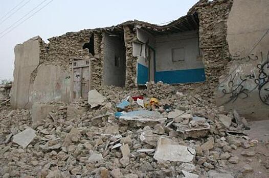 СМИ: в Иране около 100 населенных пунктов пострадали в результате землетрясения