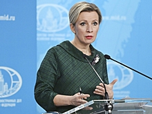 Захарова прокомментировала заявление Джонсона об английских войсках на Украине