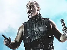 Лидер Rammstein собрал толпы россиян на концерте в Ташкенте