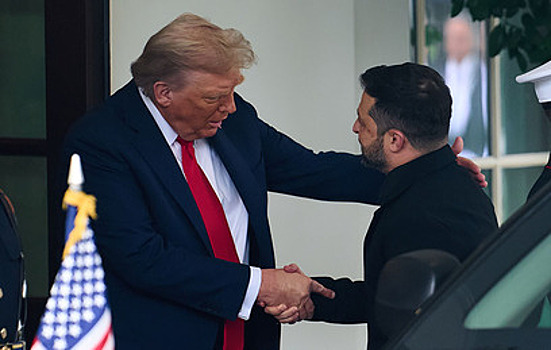 Политолог Камкин: "С Зеленского как с гуся вода. На него давить бесполезно"