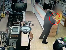 В Приамурье полицейские по горячим следам задержали подозреваемого в разбойном нападении на ломбард