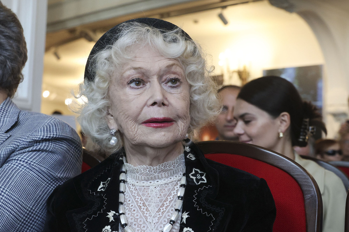 Mash: актрисе Светлане Немоляевой стало плохо в её квартире в Москве