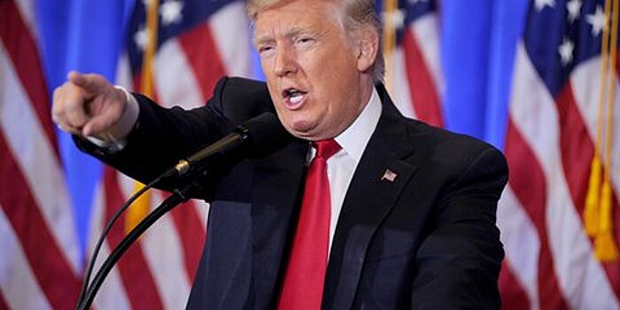 Трамп заподозрил своего советника в организации утечек информации