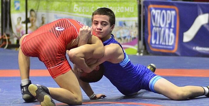 Ростовчанин стал победителем Первенства Южного федерального округа по вольной борьбе