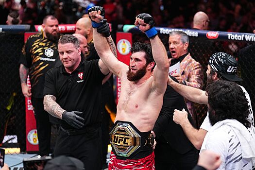 Магомед Анкалаев — 18-й чемпион в полутяжёлом весе UFC