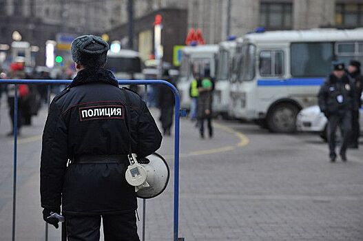 В центре Москвы задержали 200 человек с ножами