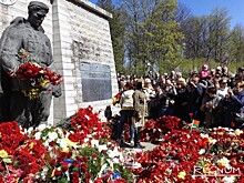 «Бронзовая ночь»: молодежь не забудет этой подлости
