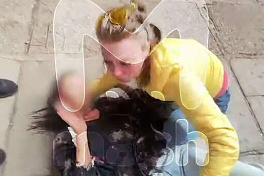 В Петербурге мужчина случайно проломил девушке голову, метнув бутылку коньяка