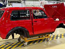 Красный значит спортивный: Niva Sport примерила новый цвет