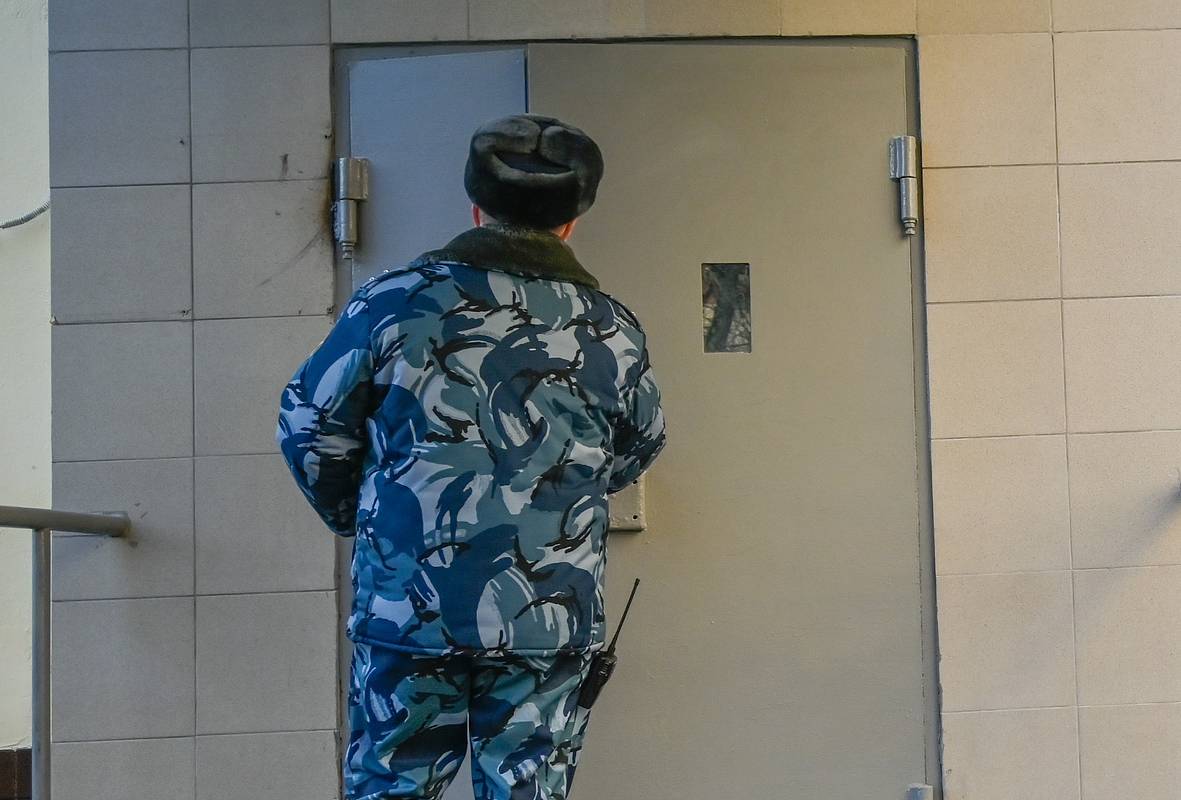 Подозреваемого  в поджоге склада «Леруа Мерлен» россиянина отправили в СИЗО