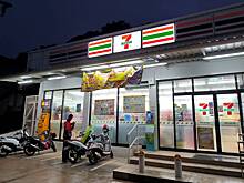 Мармелад от запора и таблетки со сколопендрой. Почему обычный тайский супермаркет стал культовым у россиян