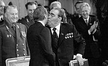 Поцелуи Картера и Брежнева не спасли Олимпиаду-80 от бойкота