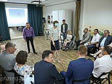 Пензенские чиновники на тренинге смогли почувствовать себя в роли инвалидов