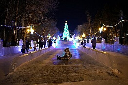 Новогодние городки в Хабаровске начнут убирать после 23 февраля