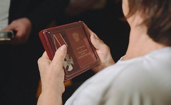 Потерянный при вторжении ВСУ орден погибшего участника СВО, военные нашли и вернули матери