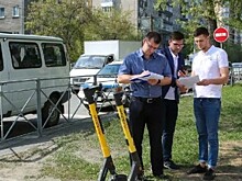 В Новосибирске изъяли восемь незаконно припаркованных самокатов