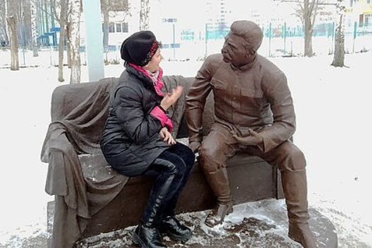 Россияне восхитились памятником Сталину