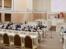 Самым богатым депутатом Петербурга стал коммунист с доходом 775 млн в год