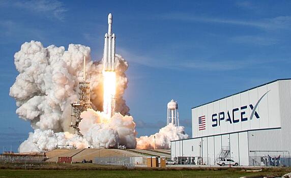 SpaceX отменила запуск ракеты за полторы минуты до старта