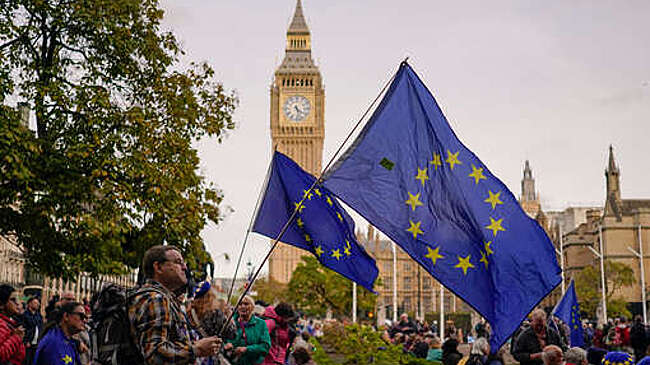 Bloomberg: ЕС в рамках кредита Украине хочет ограничить покупку оружия из США