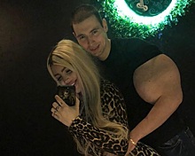 Кирилл «Руки-базуки» рассекретил новую подругу-блондинку — и она целует его в раздутые бицепсы