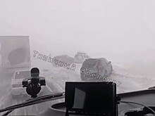 На трассе в Орске во время двух ДТП пострадали четыре человека