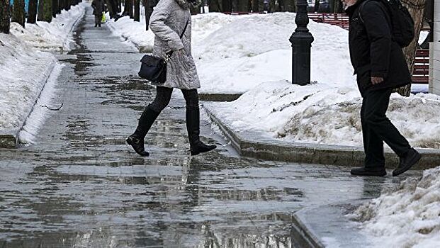 Гололед и дымка: москвичей ждет ухудшение погоды