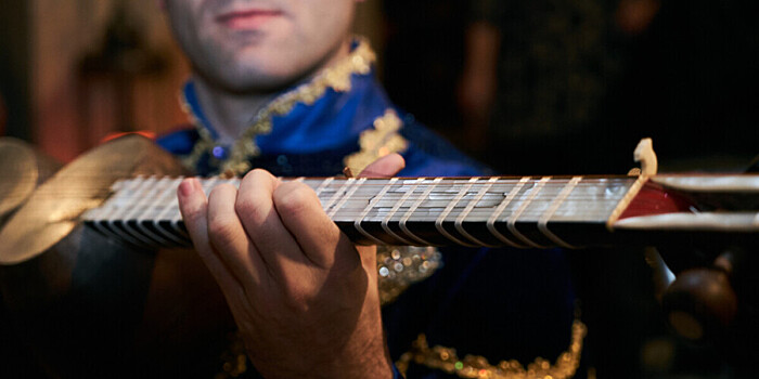 День Национальной музыки отметили в Азербайджане концертами в метро и выставкой