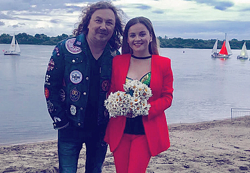 Игорь Николаев и Юлия Проскурякова отмечают годовщину свадьбы
