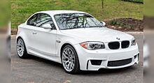 В США на аукционе продают самую «веселую» модель — BMW 1M Coupe 2011 года выпуска