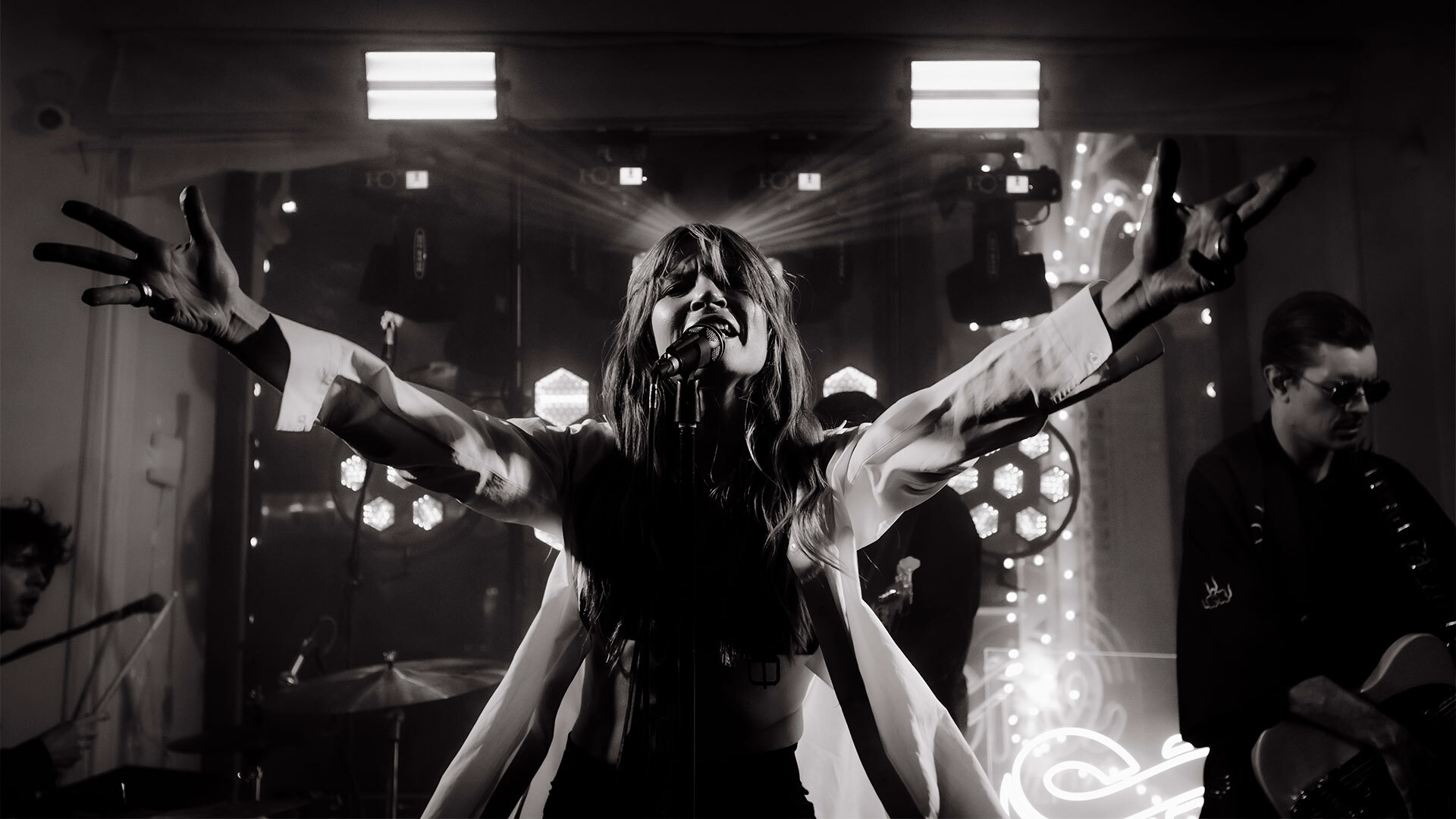 Участница Обе Две рассказала про необычное место, куда писала строчки песен