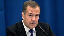 Медведев назвал неслучайным покушение на премьера Словакии