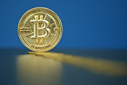 Стоимость биткоина превысила $52 тысячи